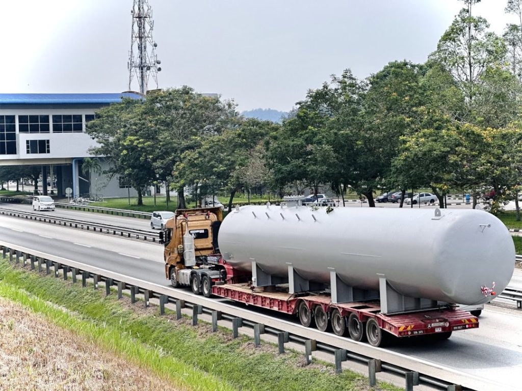 Synchong-hoe-Customized-Tank-showcase-6